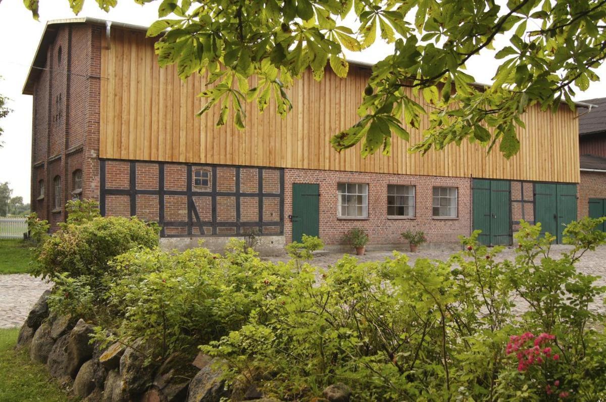 Weisse Kate Gut Priesholz Rabenholz Exterior foto